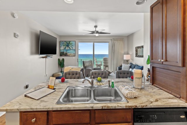 1 Condominium vacation rental located in Panama City Beach 1