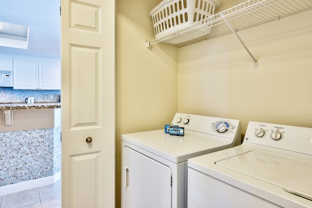 4 Condominium vacation rental located in Panama City Beach 1