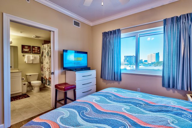 4 Condominium vacation rental located in Panama City Beach 1