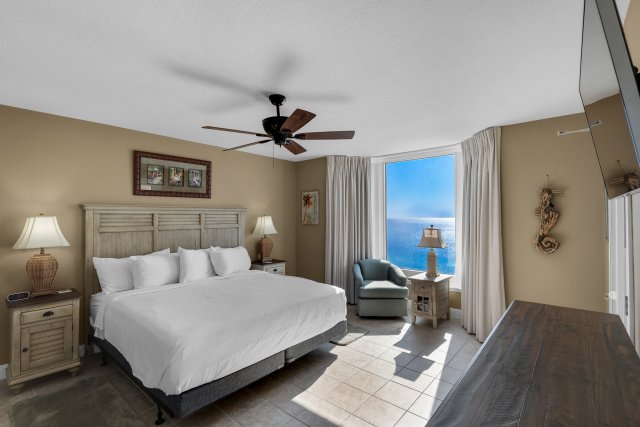 2 Condominium vacation rental located in Panama City Beach 1