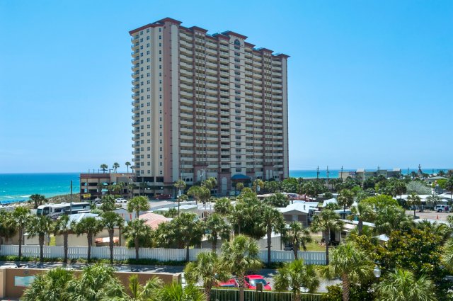 3 Condominium vacation rental located in Panama City Beach 1