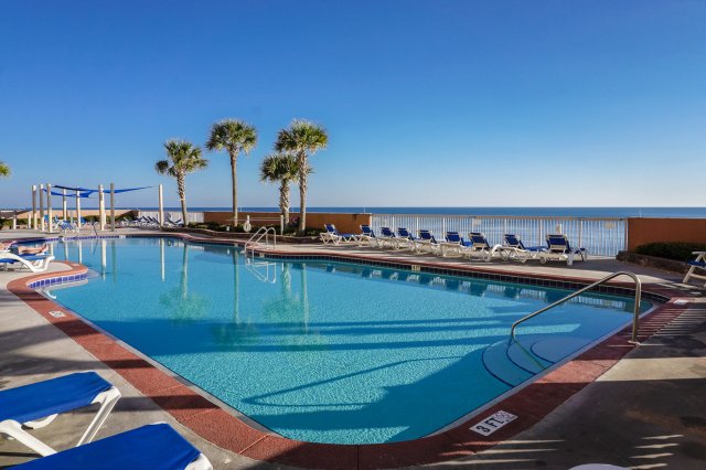 2 Condominium vacation rental located in Panama City Beach 1