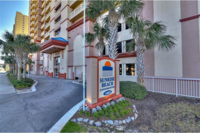 3 Condominium vacation rental located in Panama City Beach 1