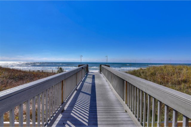 3 Condominium vacation rental located in Panama City Beach 1