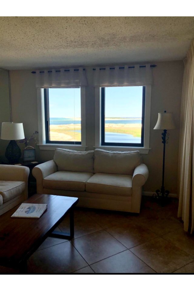 2 Condominium vacation rental located in Destin 1