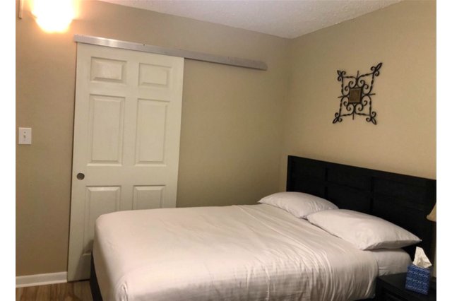 2 Condominium vacation rental located in Destin 1