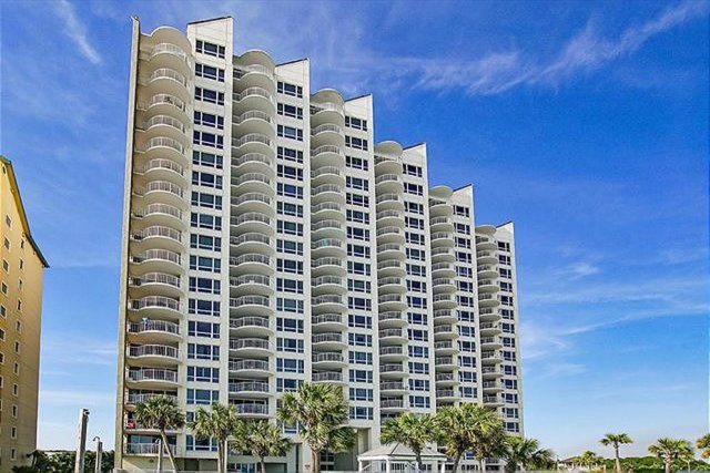 3 Condominium vacation rental located in Destin 1