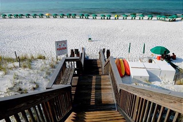 4 Villa vacation rental located in Destin 1