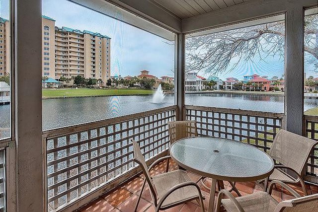 4 Villa vacation rental located in Destin 1