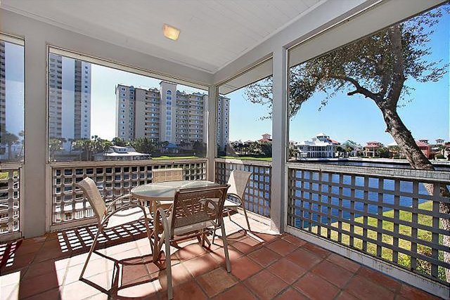 4 Villa vacation rental located in Destin 1