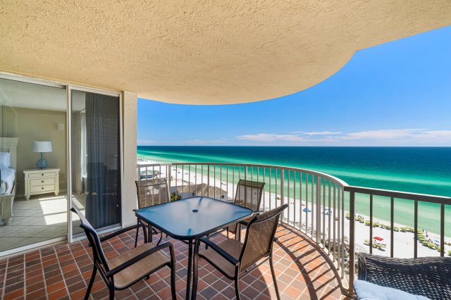 2 Condominium vacation rental located in Destin 1