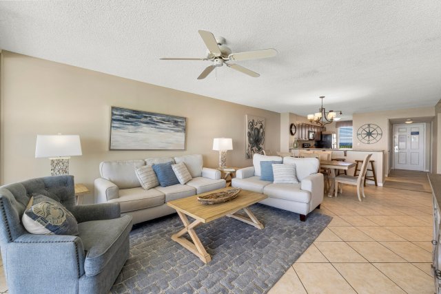 2 Condominium vacation rental located in Destin 1