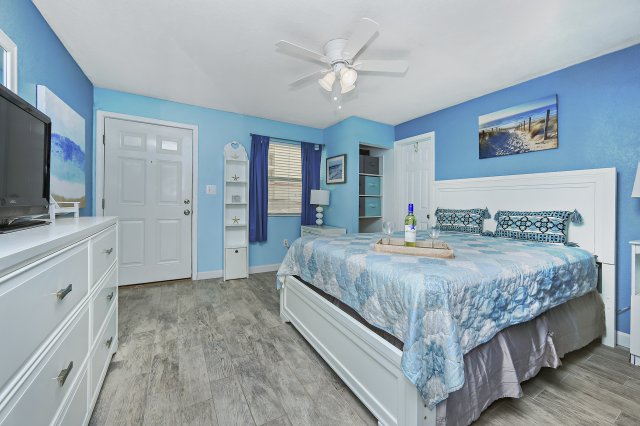 1 Condominium vacation rental located in Okaloosa Island 1