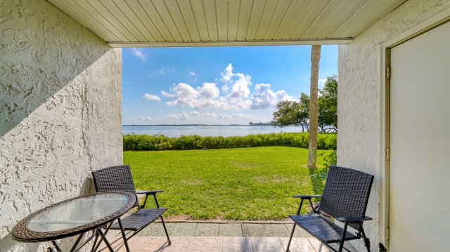 2 Condominium vacation rental located in Anna Maria Island 1