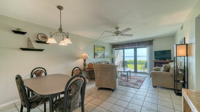 2 Condominium vacation rental located in Anna Maria Island 1