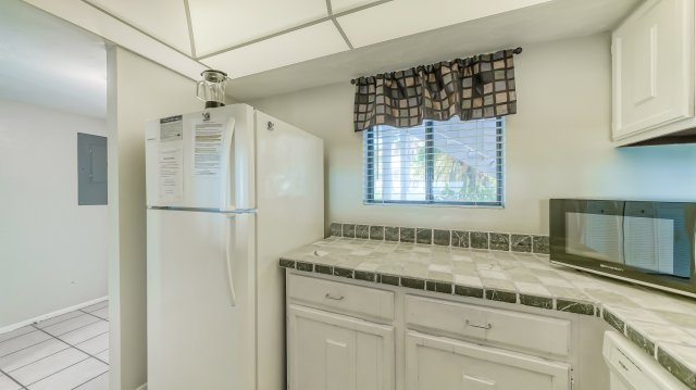 2 Condominium vacation rental located in Anna Maria Island 1