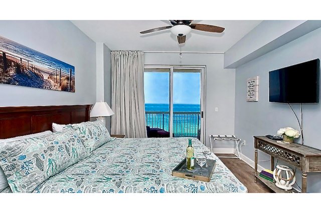 2 Condominium vacation rental located in Panama City Beach 1