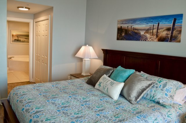 2 Condominium vacation rental located in Panama City Beach 1