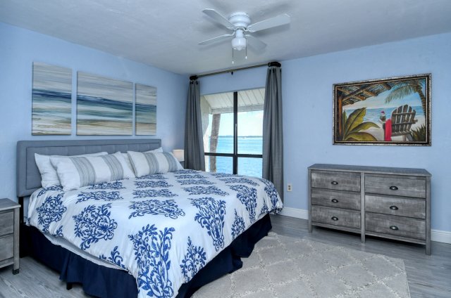 2 Condominium vacation rental located in Anna Maria Island 1