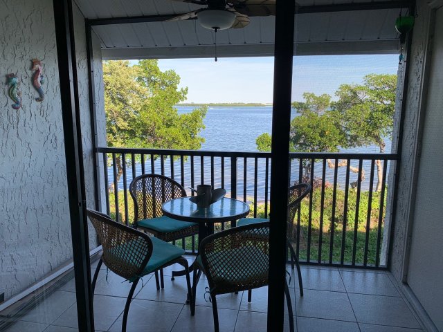 2 Condominium vacation rental located in Anna Maria Island 1