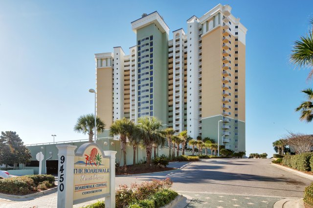 2 Condominium vacation rental located in Panama City Beach 1