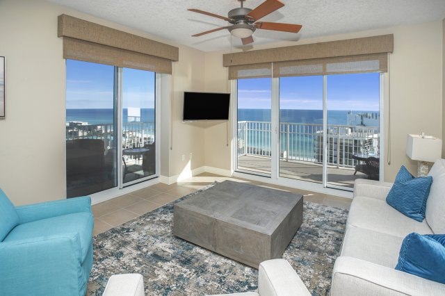 3 Condominium vacation rental located in Destin 1