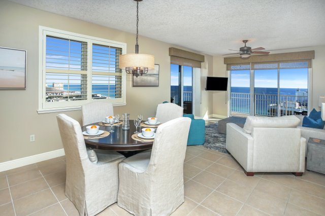 3 Condominium vacation rental located in Destin 1