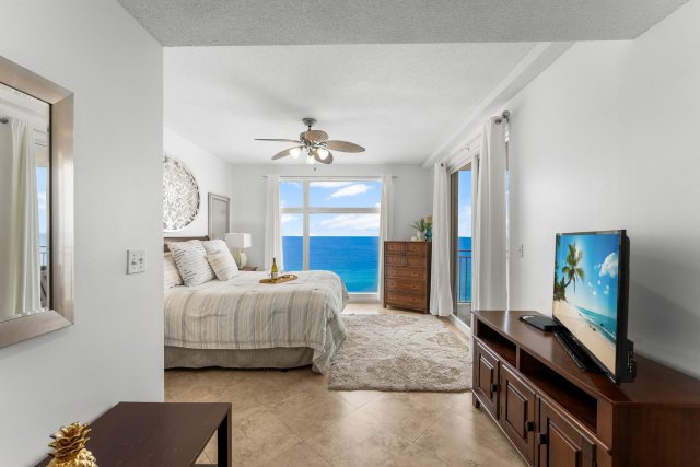 3 Condominium vacation rental located in Panama City Beach 1