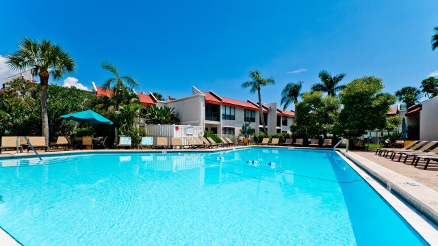 2 Condominium vacation rental located in Anna Maria Island 1