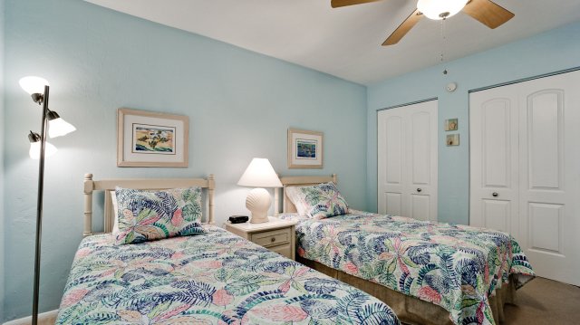 2 Condominium vacation rental located in Anna Maria Island 1