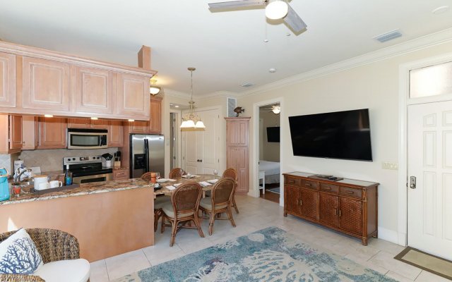 2 Condominium vacation rental located in Anna Maria Island 1