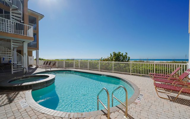 2 Condominium vacation rental located in Anna Maria Island 1