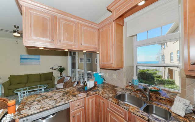 2 Condominium vacation rental located in Anna Maria Island 1