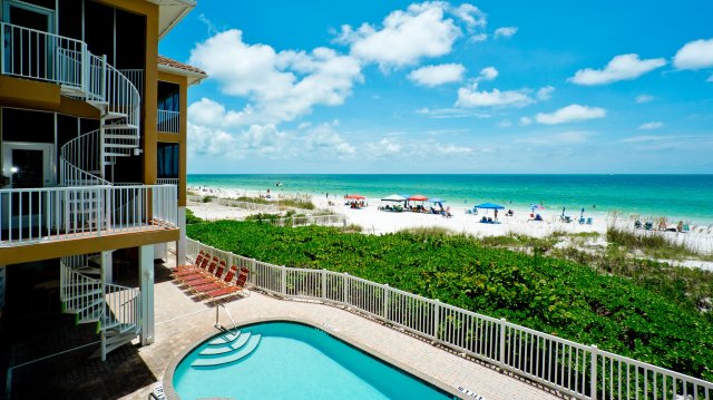 2 Condominium vacation rental located in Anna Maria Island 1