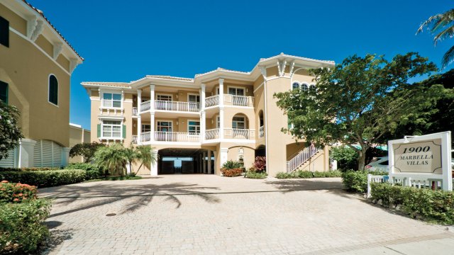 3 Condominium vacation rental located in Anna Maria Island 1