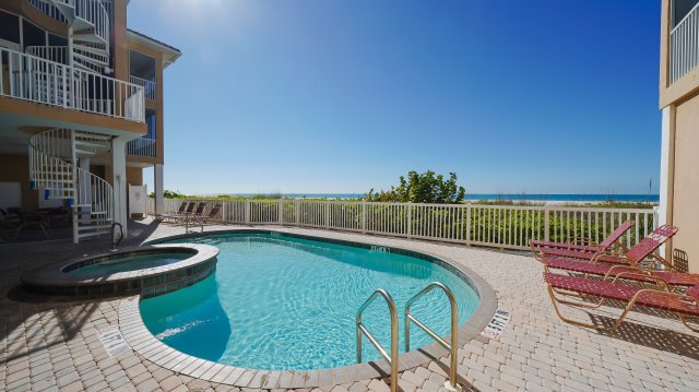 3 Condominium vacation rental located in Anna Maria Island 1