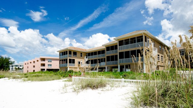 3 Condominium vacation rental located in Anna Maria Island 1