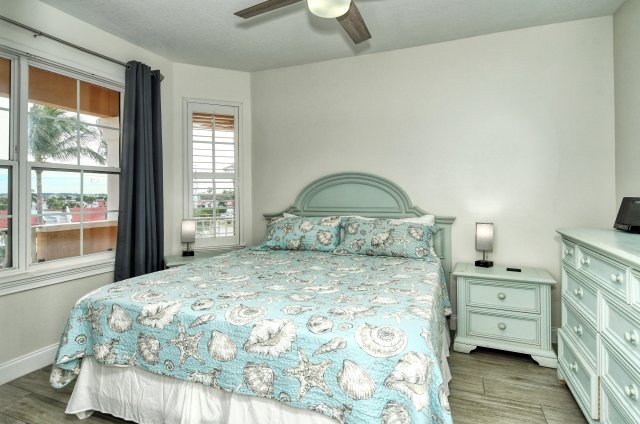 3 Condominium vacation rental located in Anna Maria Island 1