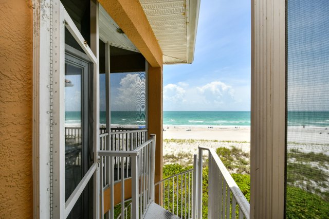 3 Condominium vacation rental located in Anna Maria Island 1