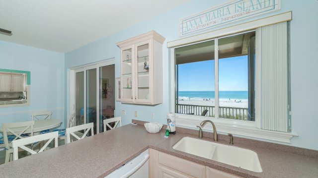 3 Condominium vacation rental located in Anna Maria Island 1