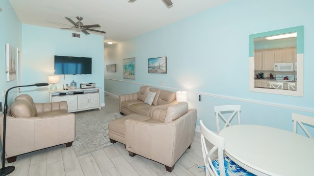 3 Condominium vacation rental located in Anna Maria Island 1