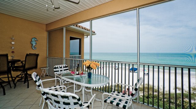 2 Condominium vacation rental located in Anna Maria Island 1