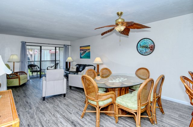 2 Condominium vacation rental located in Anna Maria Island 1