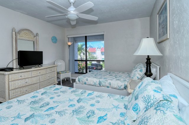 2 Condominium vacation rental located in Anna Maria Island 1