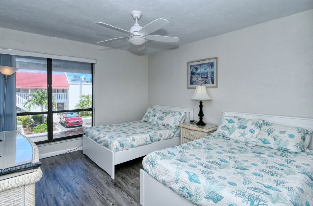 2 Condominium vacation rental located in Anna Maria Island 1