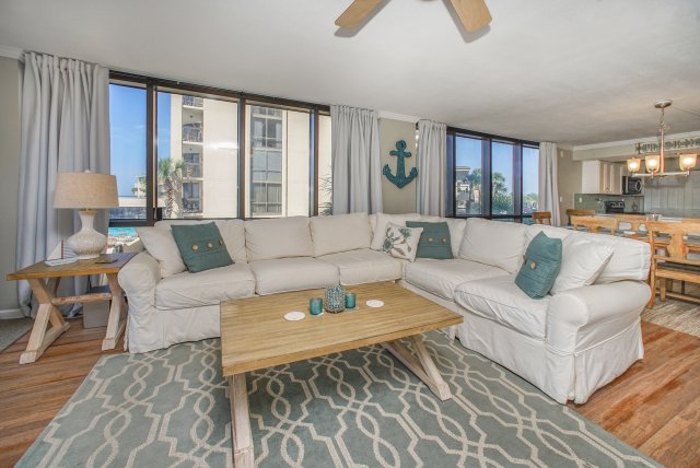 3 Condominium vacation rental located in Destin 1