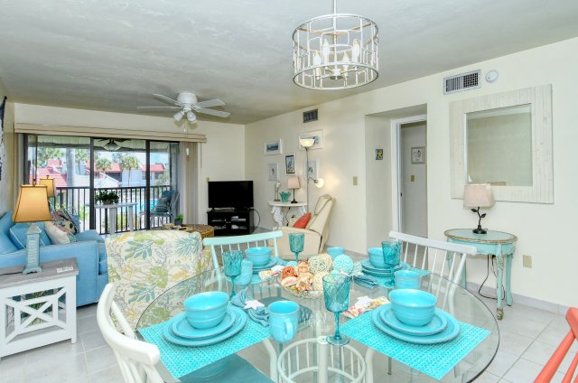 2 Condominium vacation rental located in Anna Maria Island 1