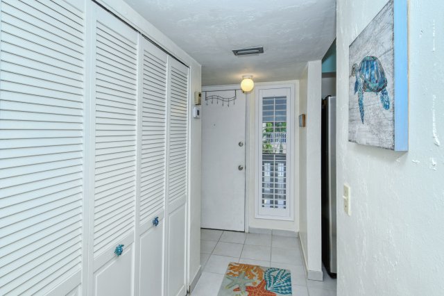 2 Condominium vacation rental located in Anna Maria Island 1