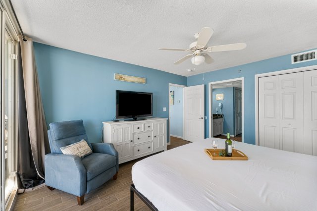 1 Condominium vacation rental located in Panama City Beach 1