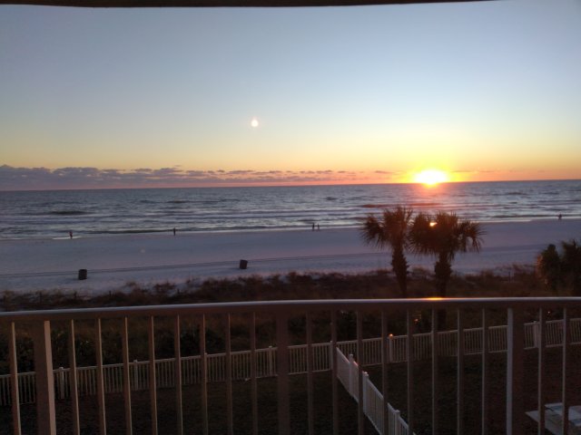 1 Condominium vacation rental located in Panama City Beach 1